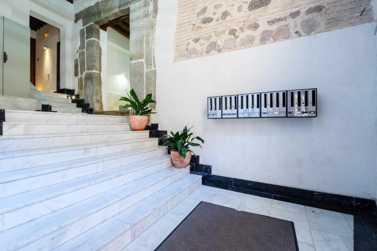 Apartamento Con Patio Junto A La Catedral By Toledo Ap Экстерьер фото